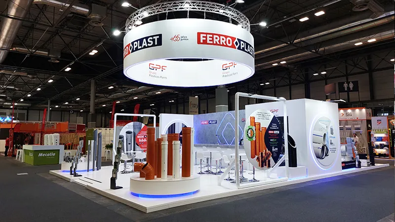 Diseño de stand Ferroplast 2025